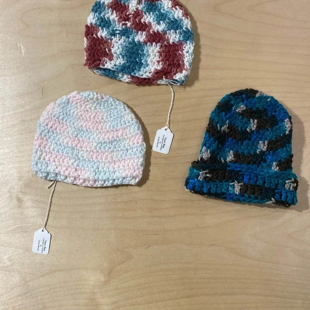 Handmade Multicolor Crochet Beanie Set for Kids (QG)